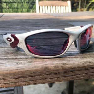 Oakley Limited edition Canada Straight Jacket.